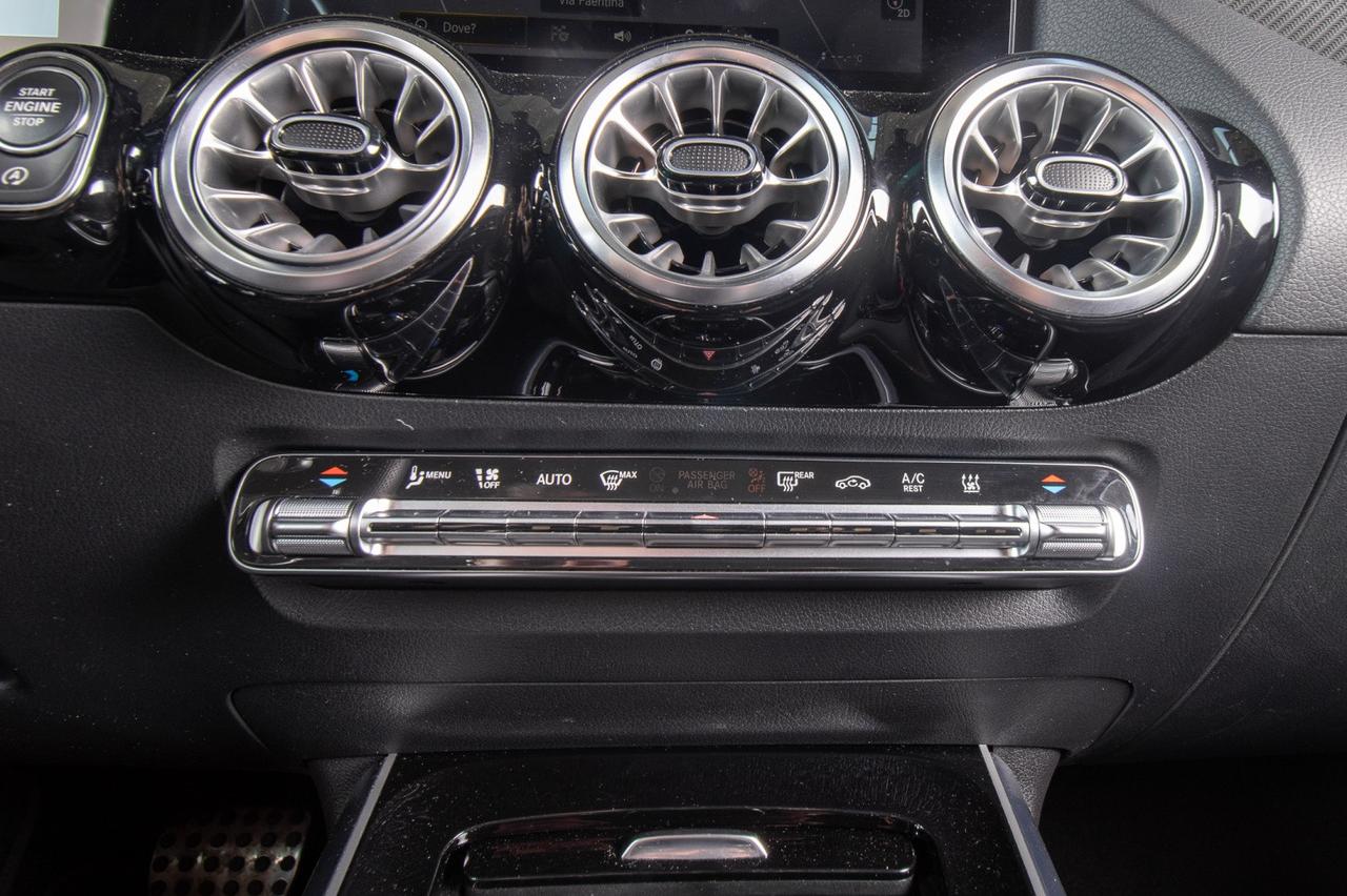Mercedes-Benz GLA 180 Premium Amg Auto 136 Cv