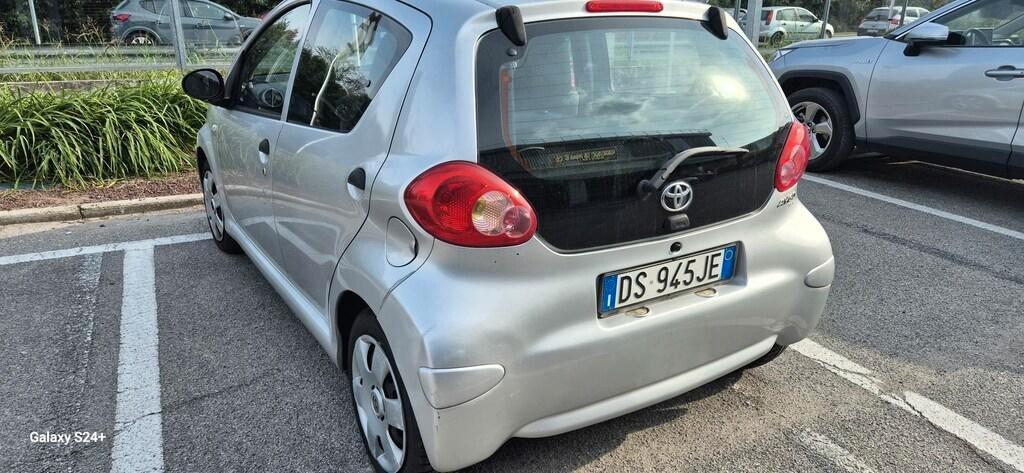 Toyota Aygo 1.0 12V VVT-i 5 porte Sound