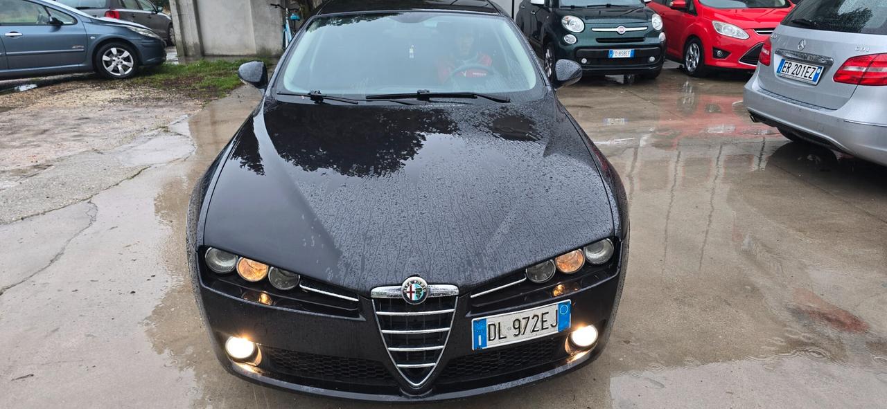 Alfa 159 tutta apena revisionata e batteria nuova
