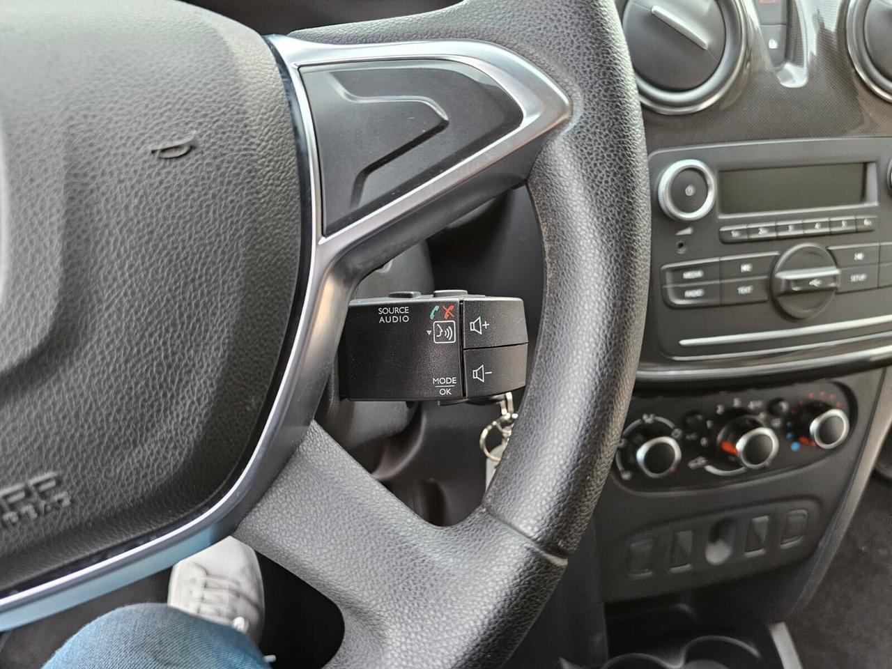 DACIA SANDERO 1.5 75CV 12/2019 PER NEOPATENTATI
