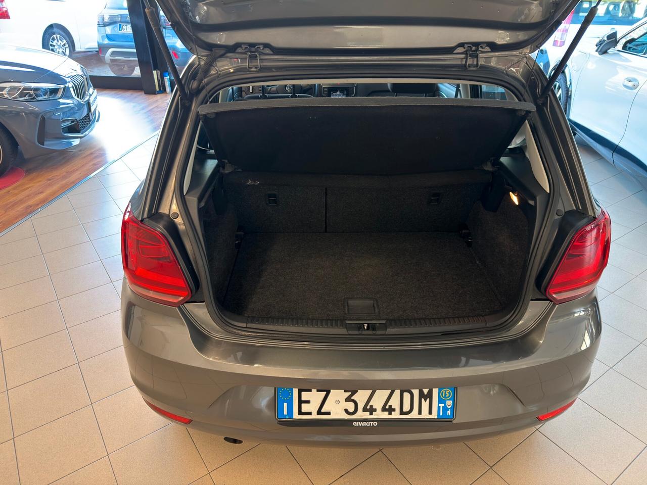 VOLKSWAGEN POLO 1.4cc TDI 90CV 5p. NEOPATENTATI