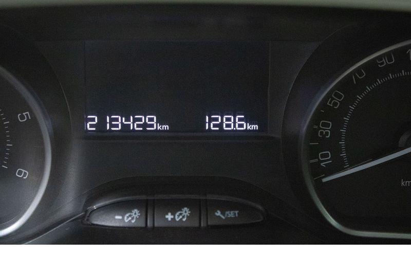 Peugeot 208 BlueHDi 75cv Allure