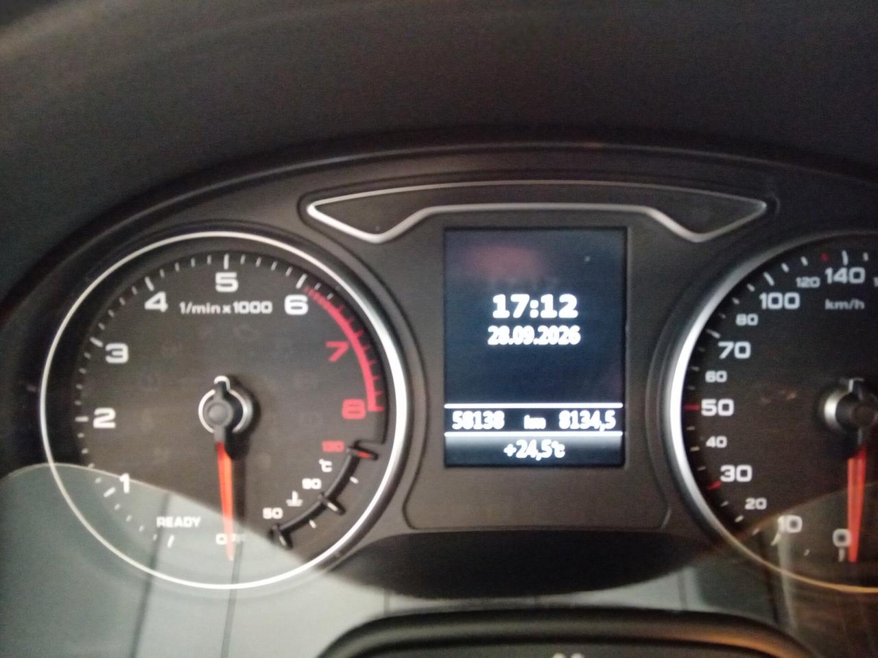 Audi Q2 30 TFSI Business Advanced