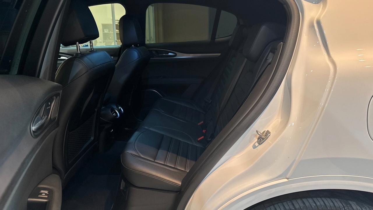 Alfa Romeo Stelvio 2.2 210CV Veloce - 2022