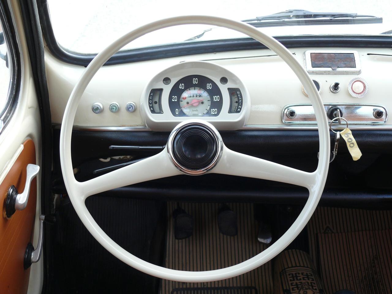 Fiat 600 fanalona 750