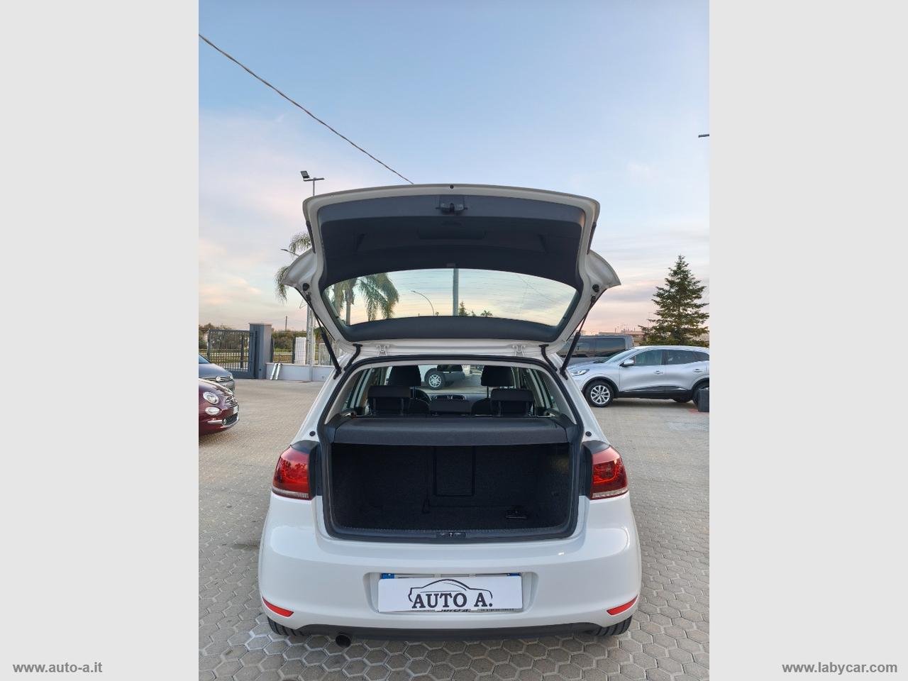 VOLKSWAGEN Golf 1.6 TDI 5p. Highline