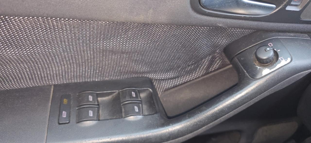 Audi A3 1.9 TDI/130 CV cat 5p. Ambiente neopatentati