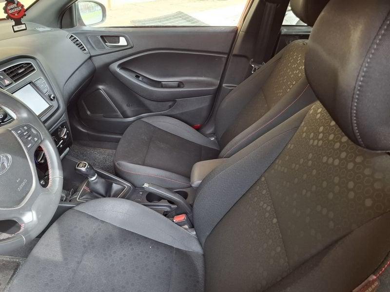 Hyundai i20 II 2018 5p 1.2 mpi Connectline econext Gpl 73cv