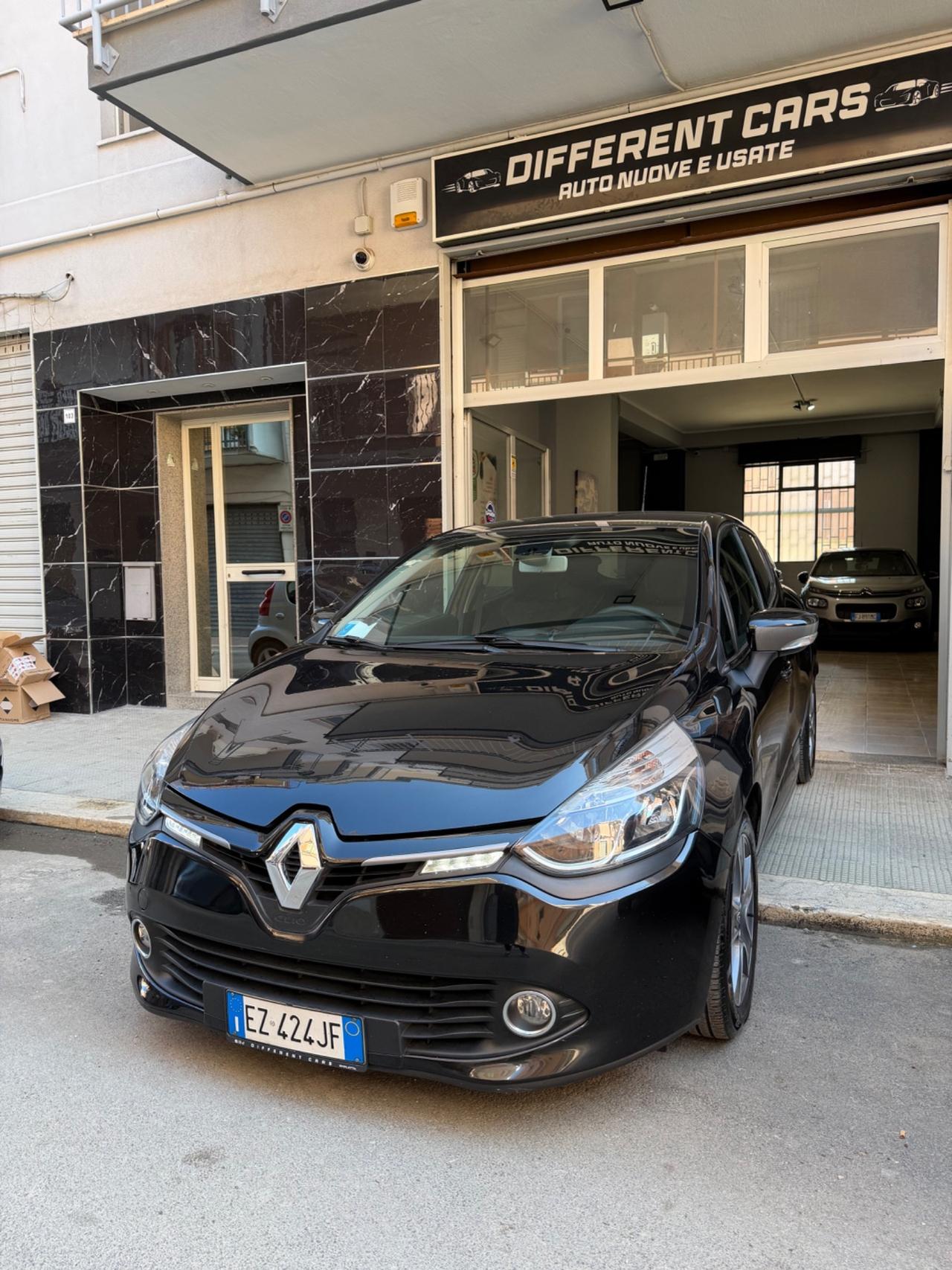 Renault Clio 1.5 dCi 8V 75CV 5 porte COSTUME NATIONAL