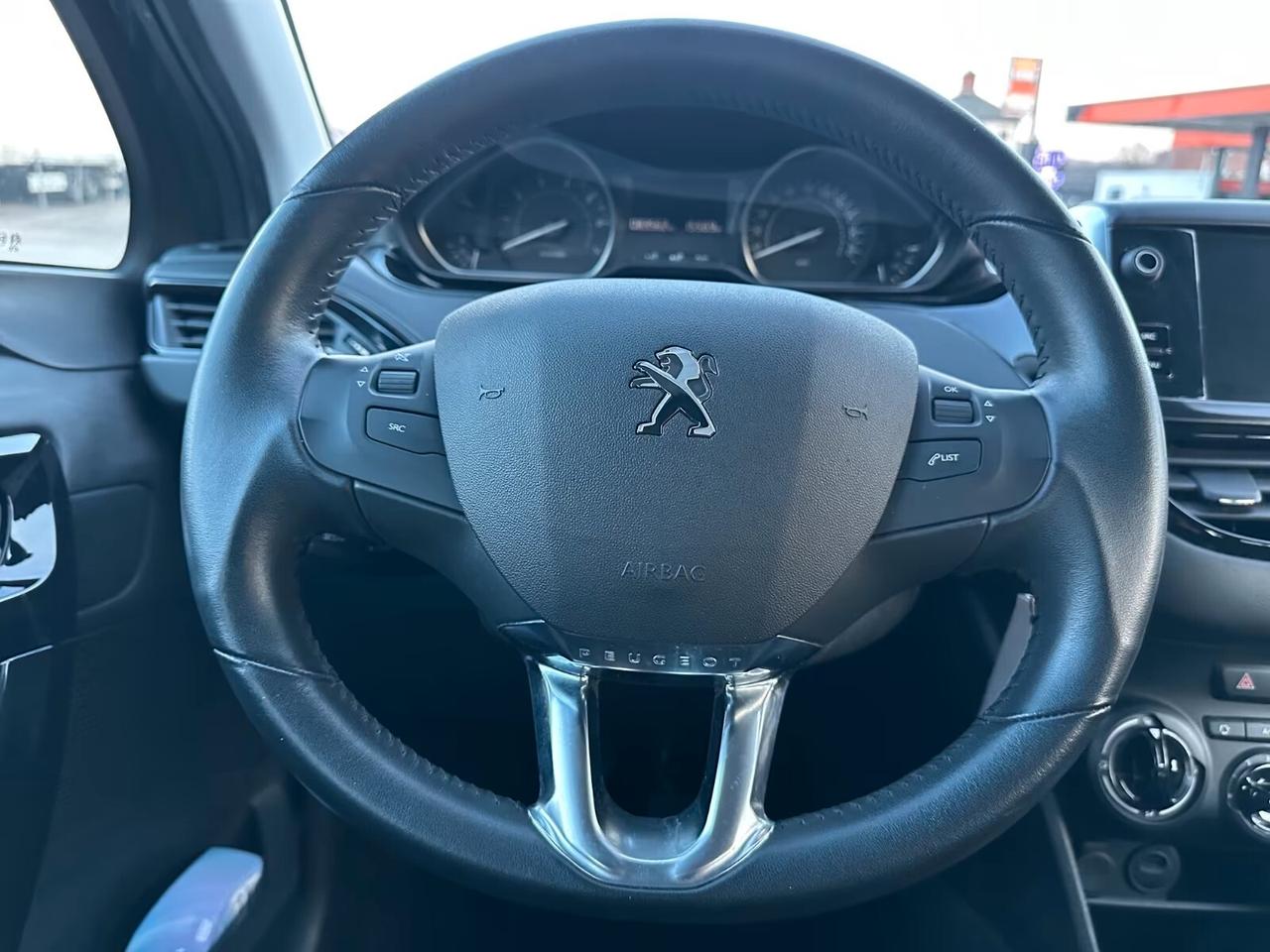 Peugeot 208 PureTech 83 5 porte Style