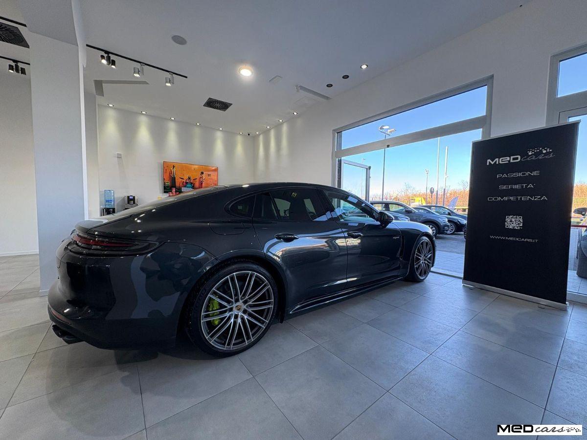 PORSCHE - Panamera - 4 E-Hybrid