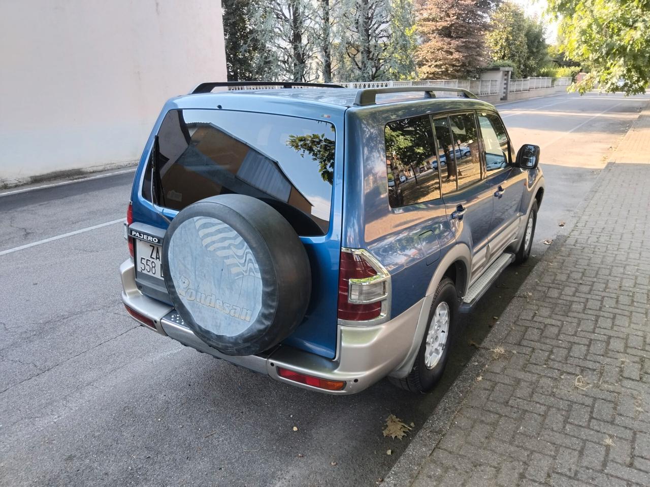 Mitsubishi Pajero 3.2 16V DI-D 7POSTI. GLS2 CAMBIO AUTOMATICO