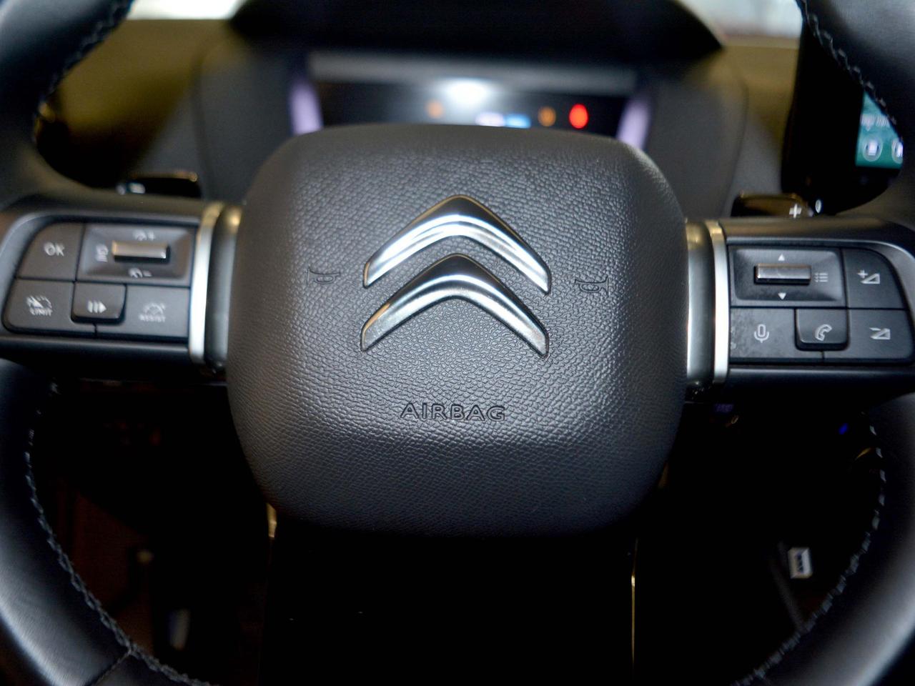 Citroen C4 X 1.5 bluehdi max eat8 s&s