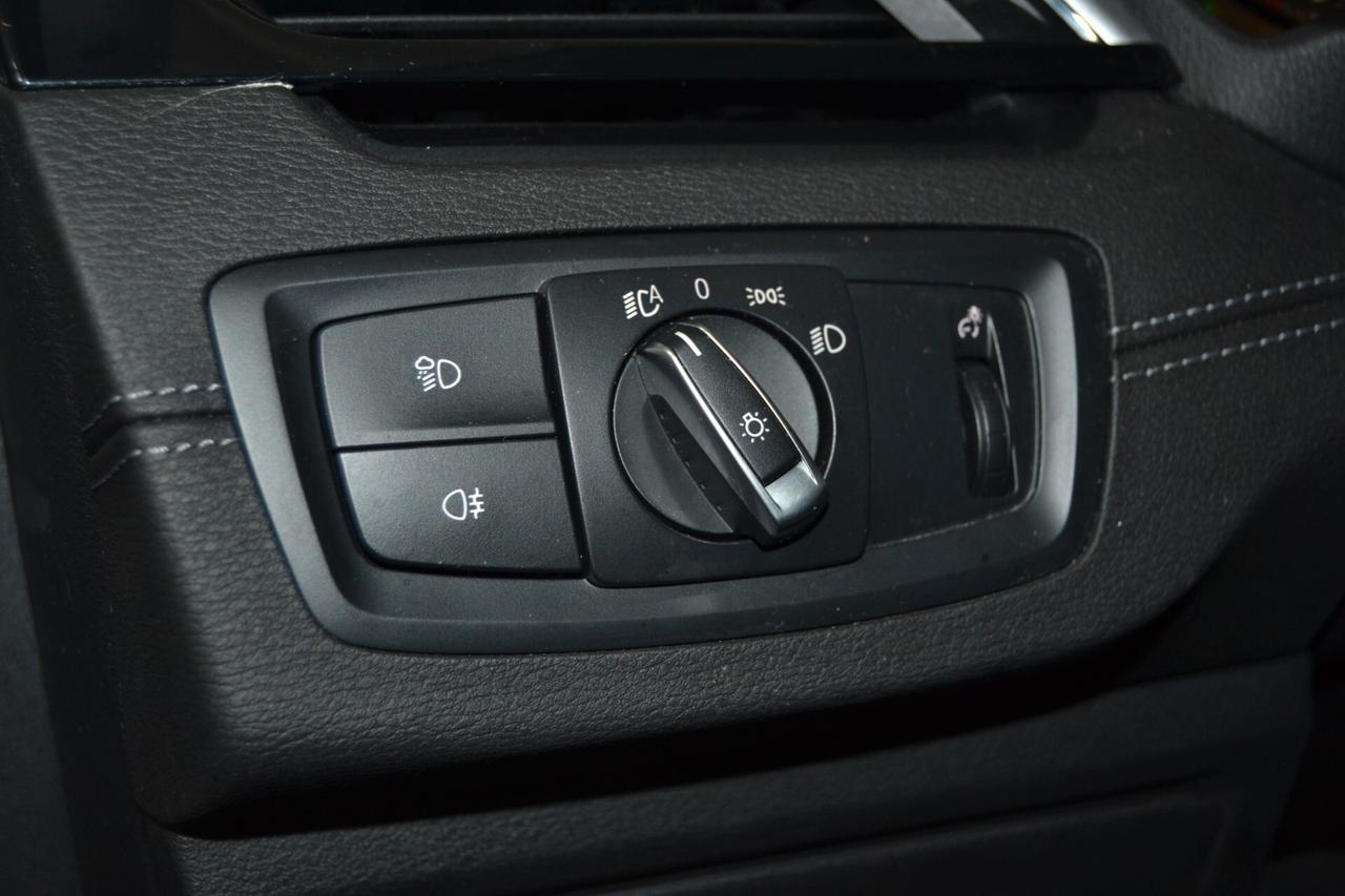 Bmw X2 sDrive16D Advantage TETTO/Navi/C.Auto