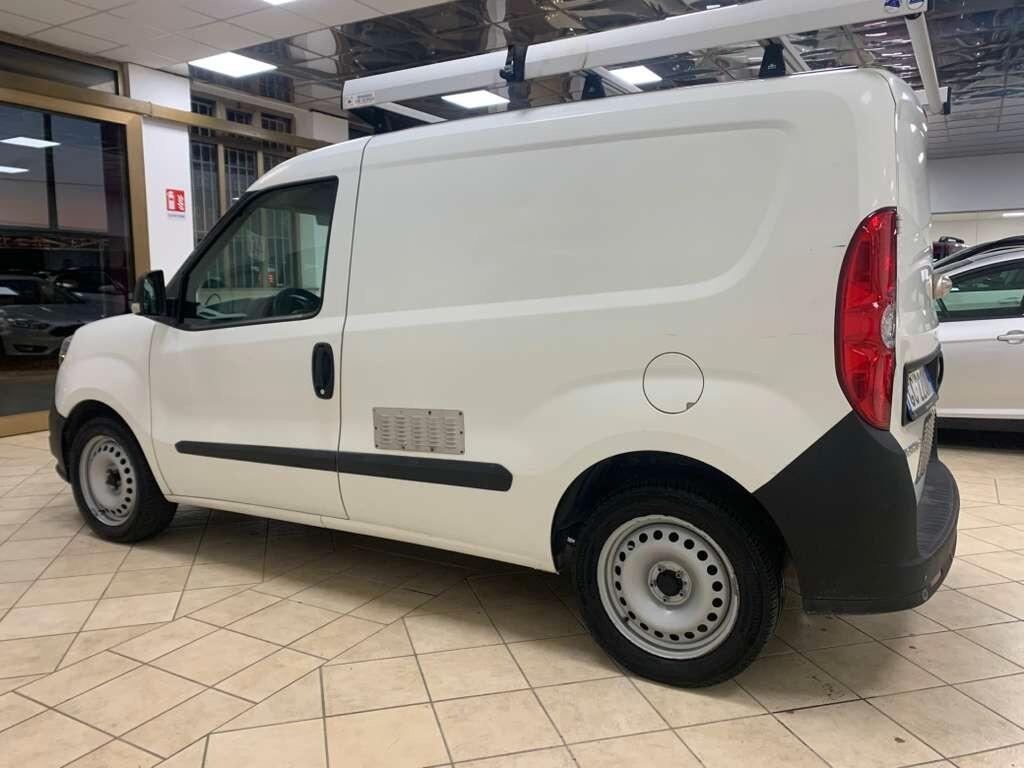 Fiat Doblò 1.4 T-Jet Natural Power *ATTREZZATO+220V*