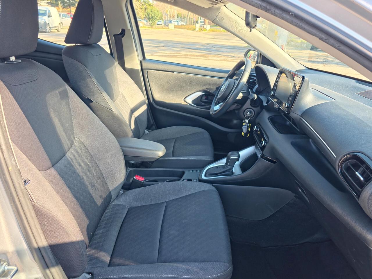 Toyota Yaris 1.5 Hybrid CV-92 5 porte Business 2022-E6 Automatico NEO