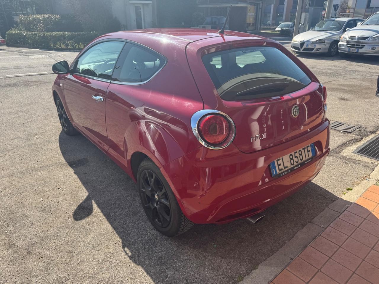 Alfa Romeo MiTo 1.4 105 CV M.air S&S Distinctive Sport Pack