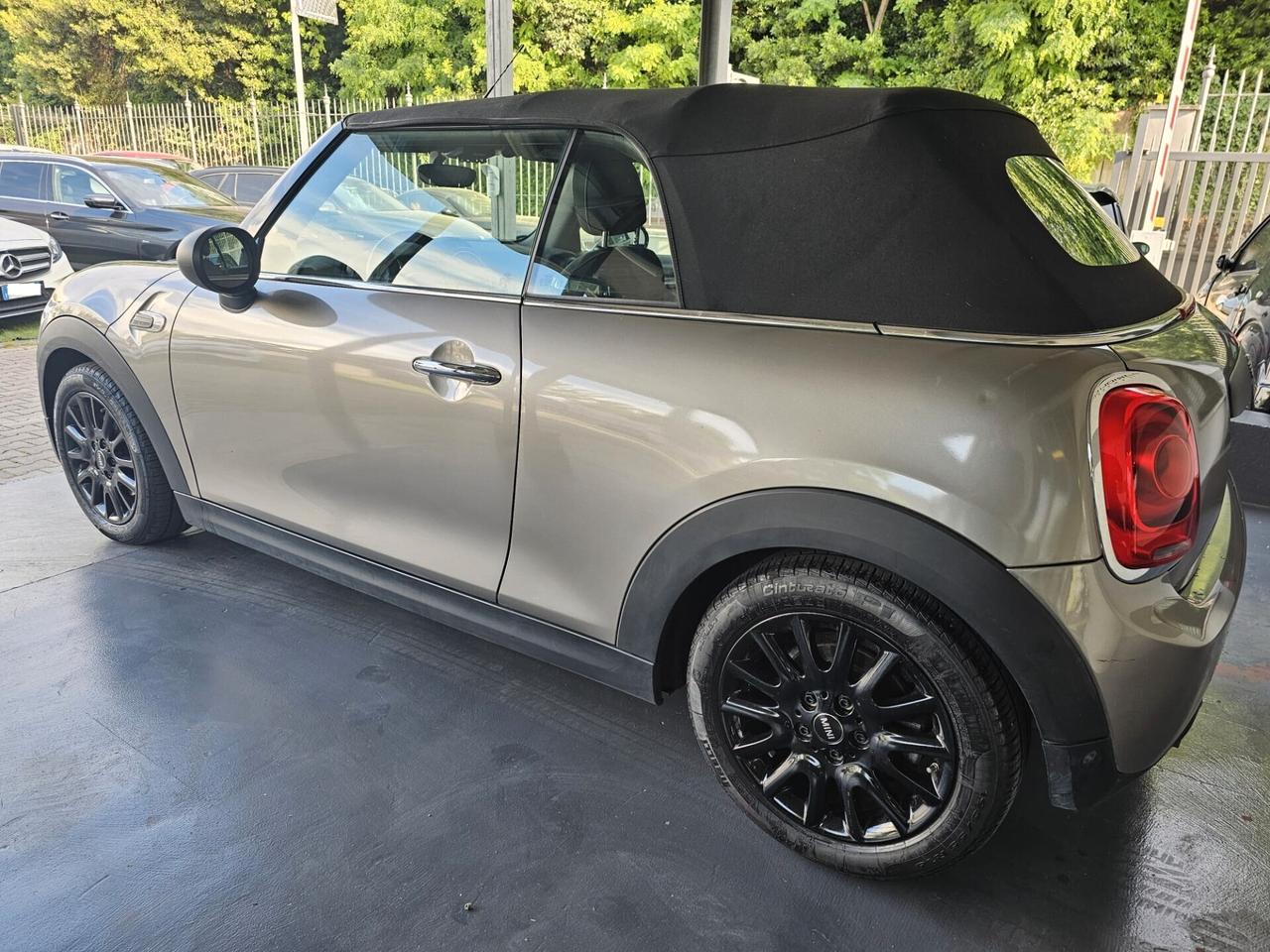 Mini One Cabrio