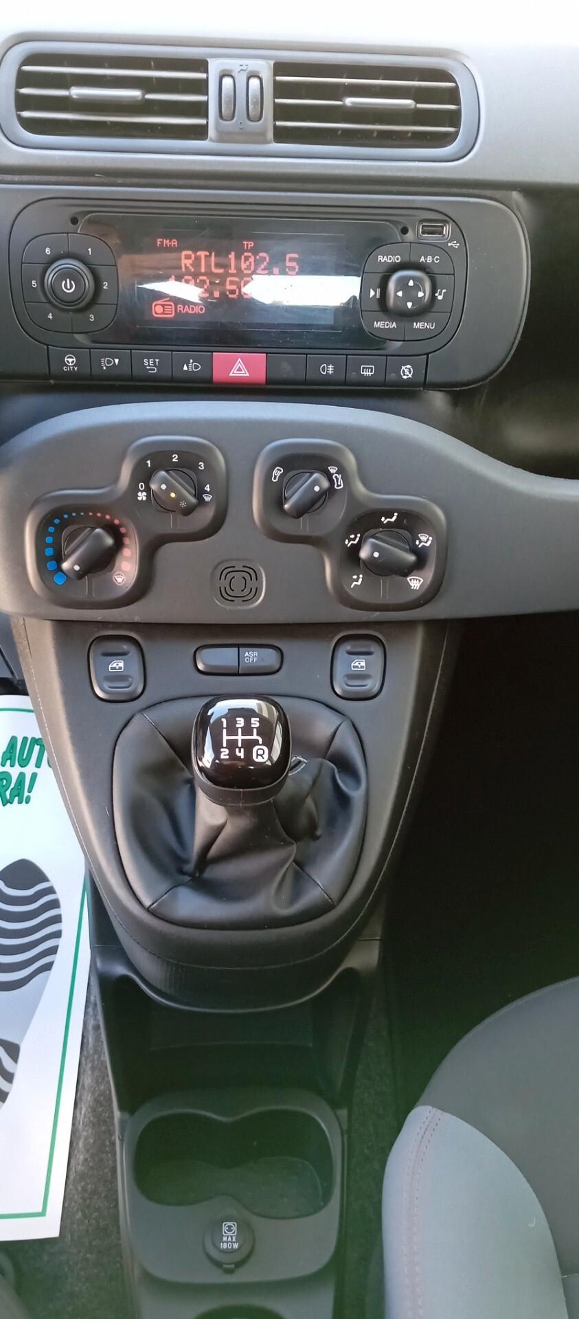 Fiat Panda 1.2i 69 CV - Garanzia-Neopatentati