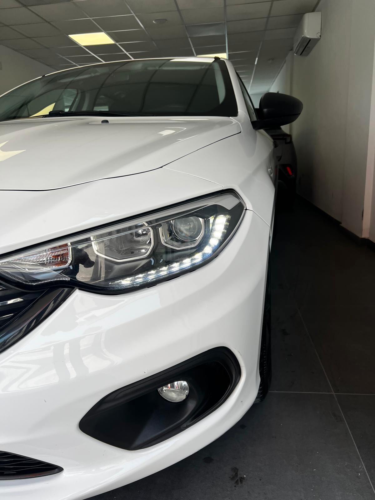 Fiat Tipo 1.3 Mjt S&S SW Street