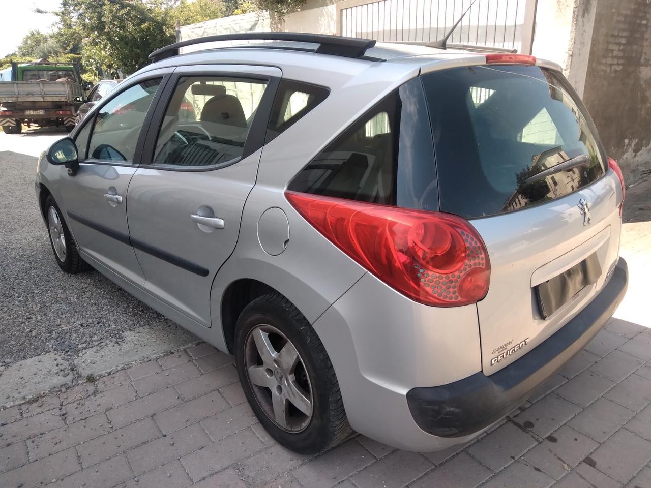 Peugeot 207 1.6 HDi 90CV SW XS Ciel xneopatentati