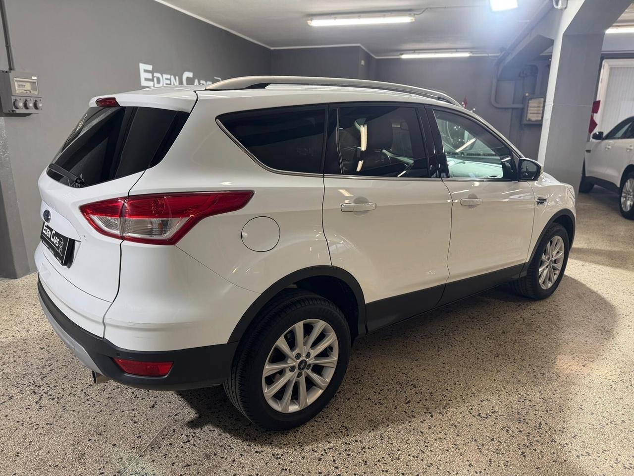 Ford Kuga 2.0 TDCI 120 CV S&S 2WD Titanium