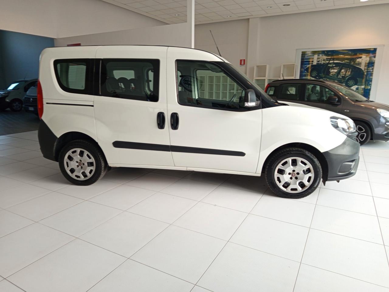 FIAT DOBLO 1.3 MTJ 95CV 5 POSTI 9900eiro+iva