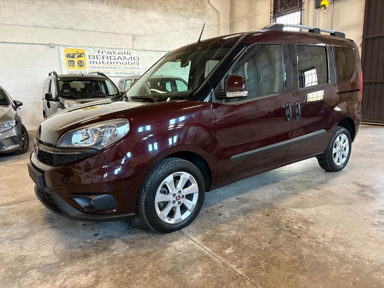 Fiat Doblò 1.6 m-Jet Lounge AUTOVETTURA Unico Proprietario