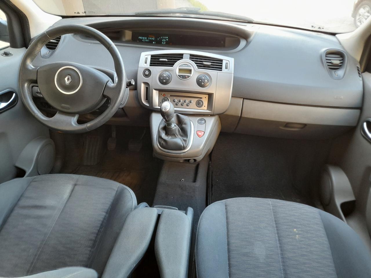 Renault Scenic Scénic 1.5 dCi/105CV Dynamique