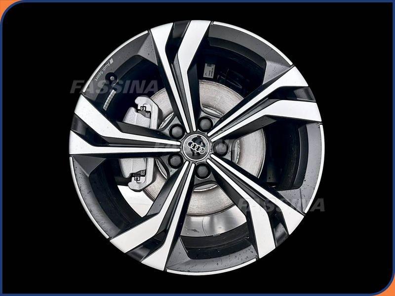 Audi Q3 SPB 40 TDI quattro S tronic S Line Identity Black
