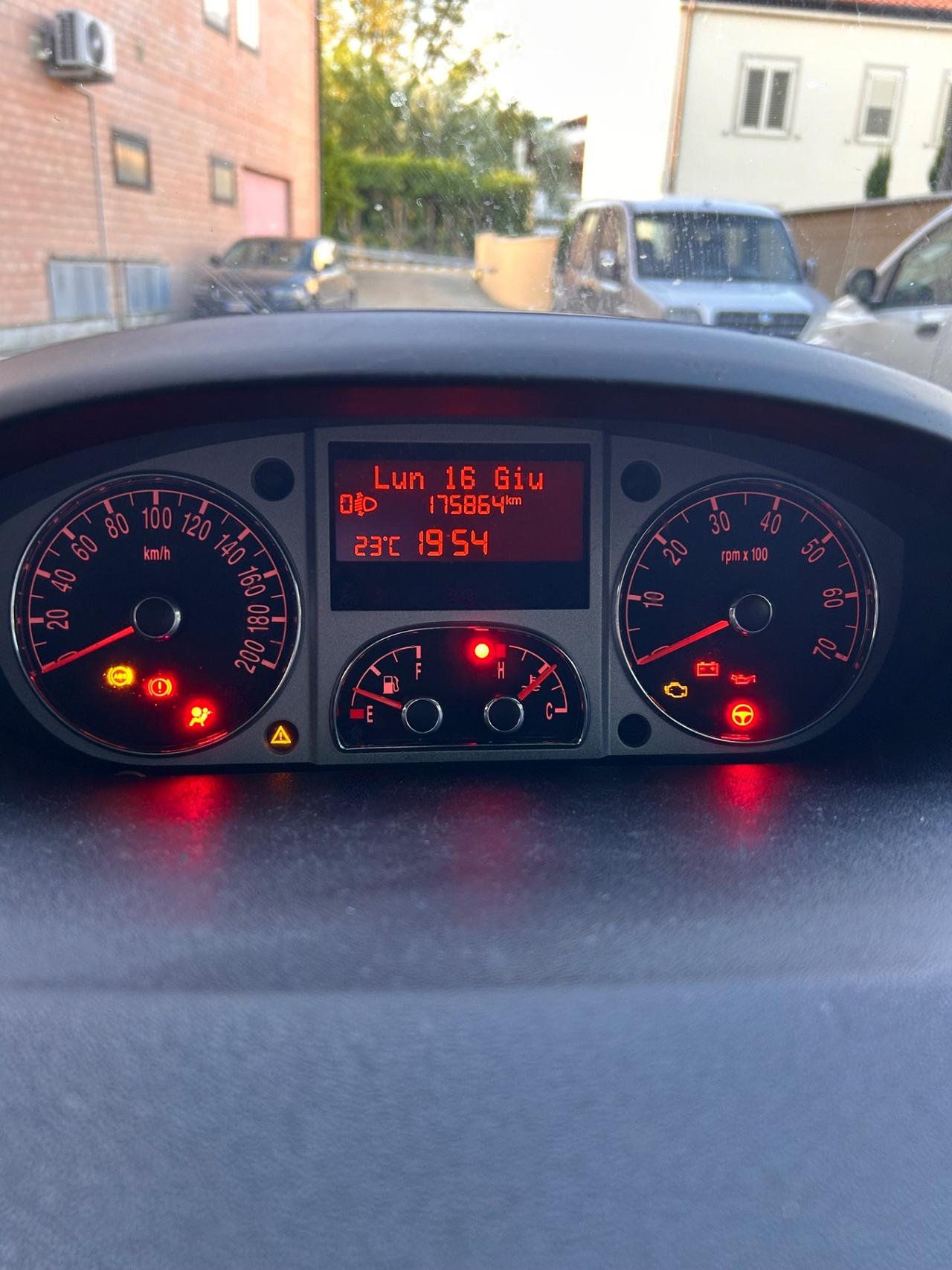 Lancia MUSA 1.4 Platino Ecochic GPL