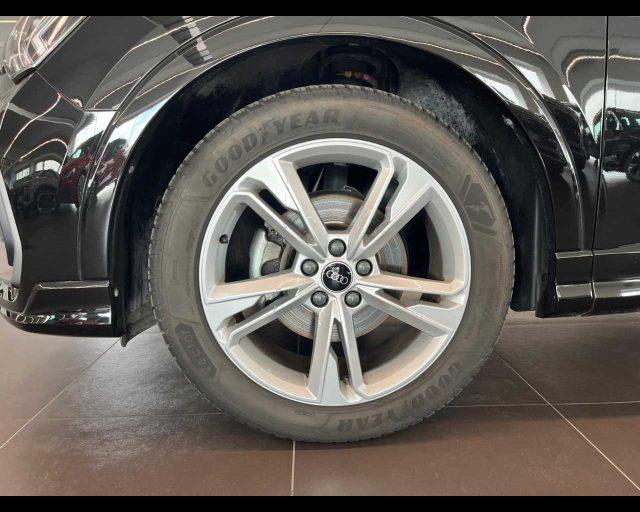 AUDI Q3 II 2018 35 2.0 tdi S line edition s-tronic