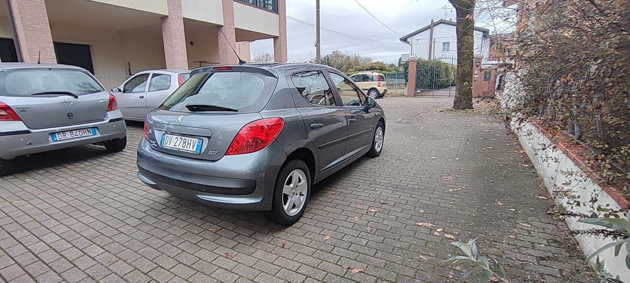 Peugeot 207 1.4 8V 75CV 5p. Energie Sport