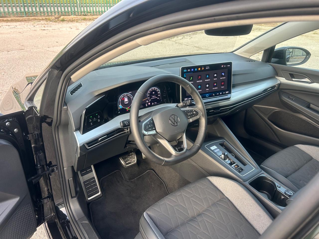 Volkswagen Golf 1.5 TSI eHybrid DSG Style