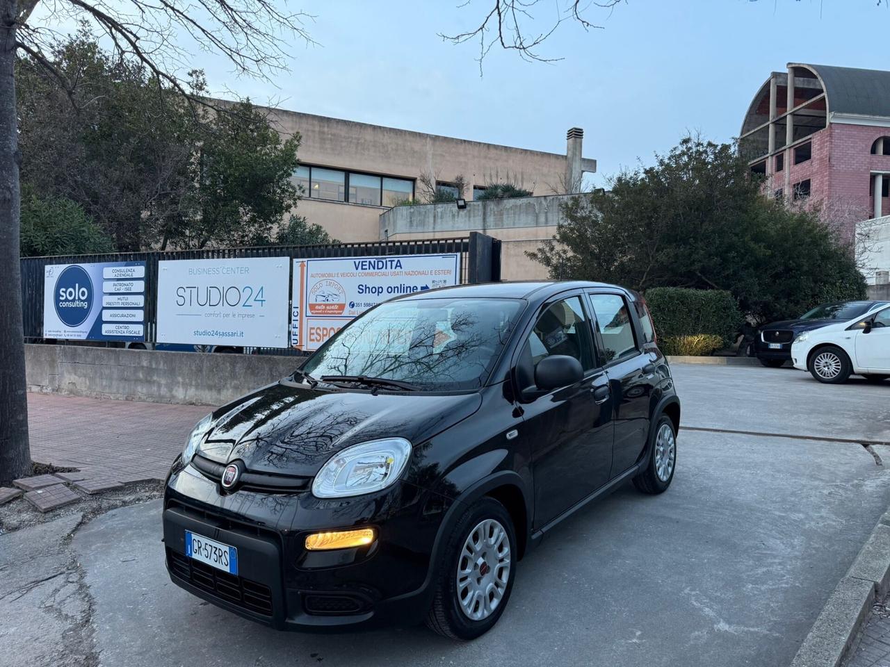 Fiat Panda KM.28.000 1.0 HYBRID 10/2023