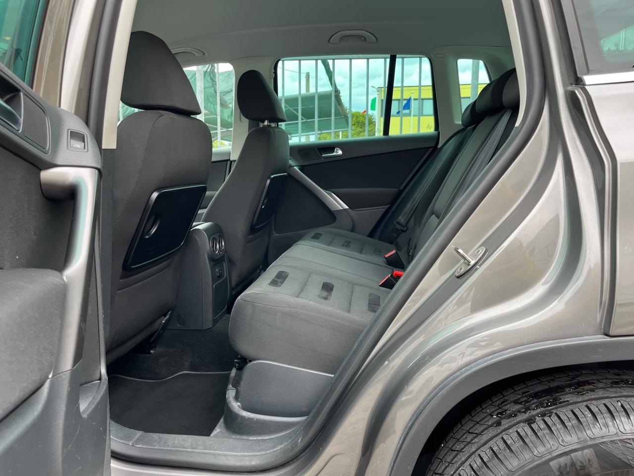 Volkswagen Tiguan 2.0 16V TDI DPF Sport & Style (18°)