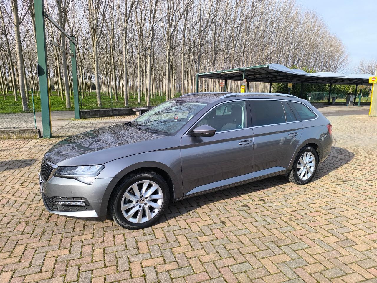 Skoda Superb 2.0 TDI EVO 150 CV SCR DSG Wagon Executive