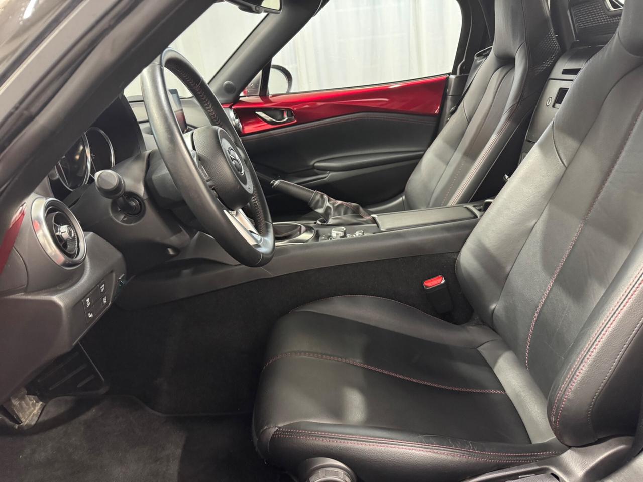 Mazda MX-5 2.0L Skyactiv-G Sport