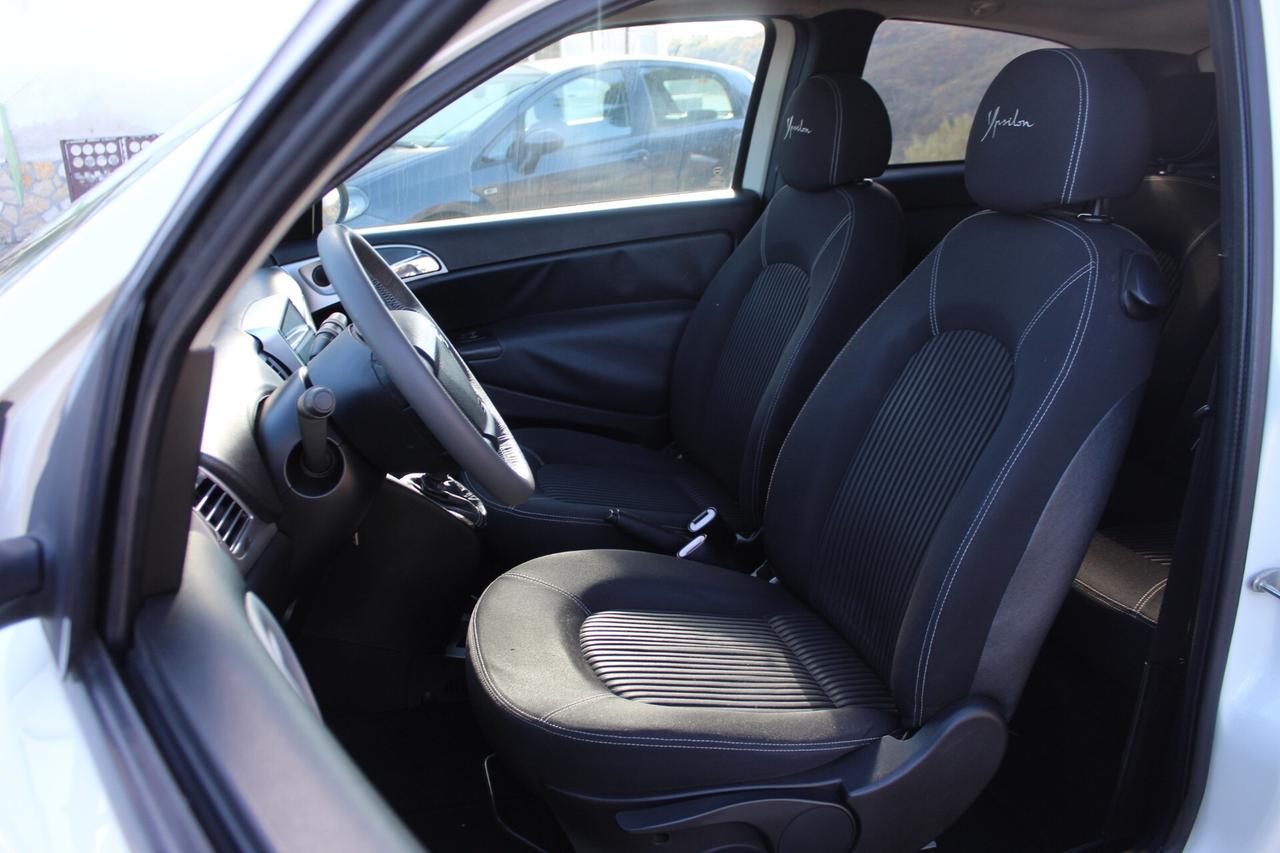 Lancia Ypsilon 1.3 MJT 90 CV Platino