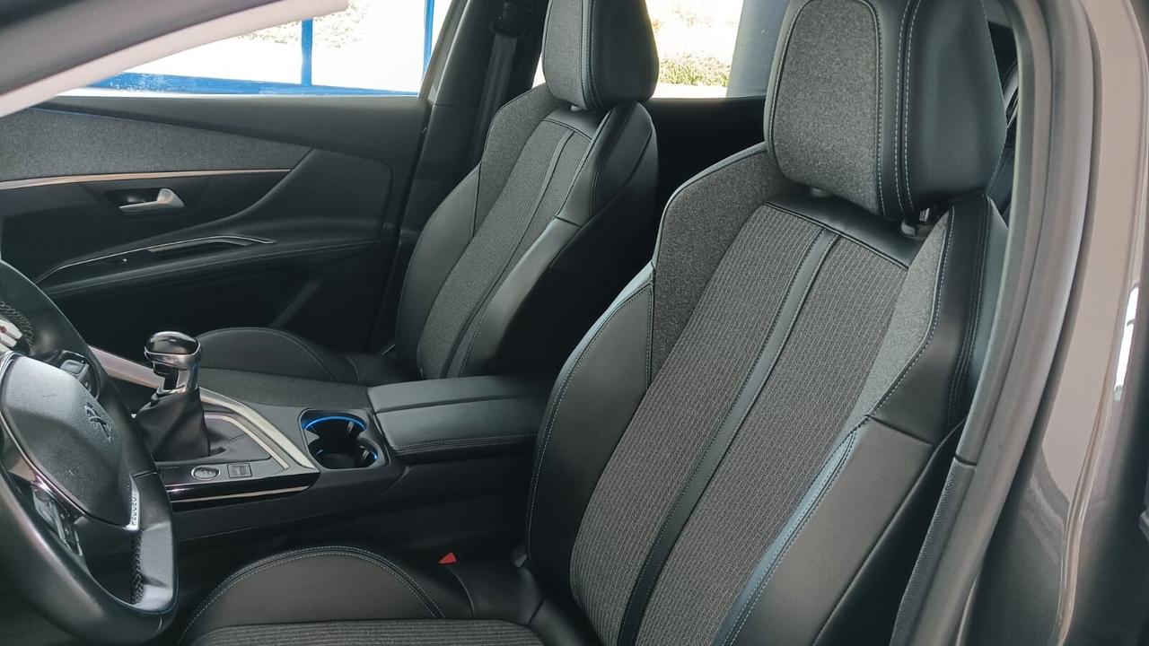 Peugeot 3008 BlueHDi 130 S&S Allure Pack