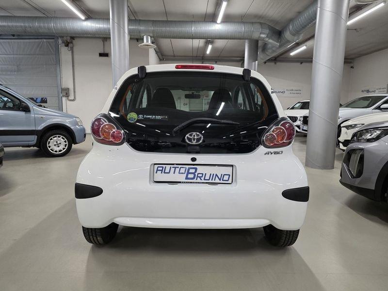 Toyota Aygo Aygo 1.0 12V VVT-i 5 porte Now Connect