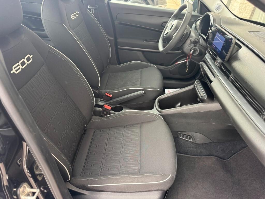 Fiat 600 1.2 Hybrid 100cv Auto