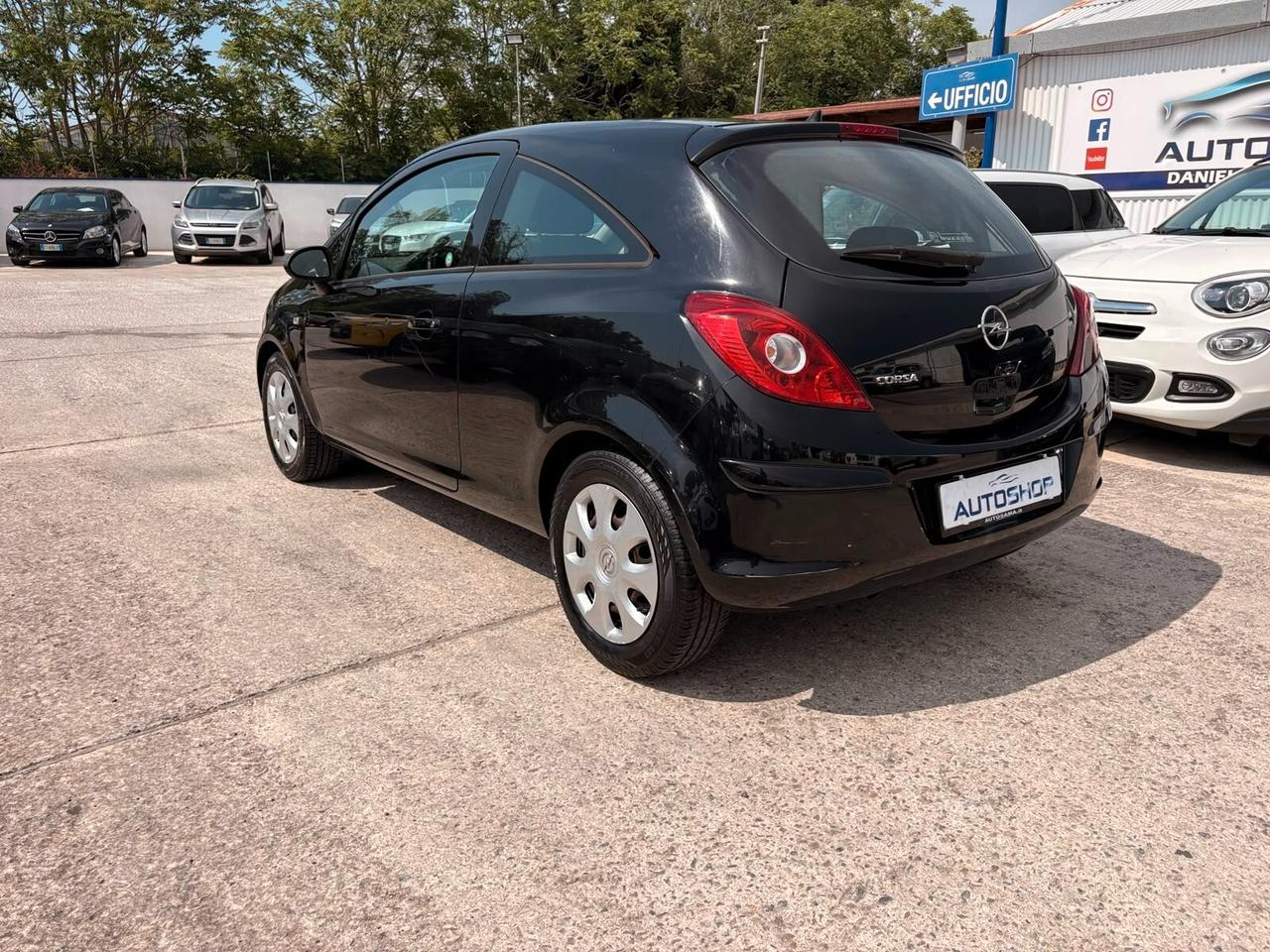 Opel Corsa 1.2 3 porte Club