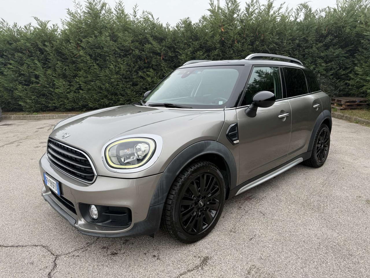 MINI Cooper D Countryman Mini Countryman F60 2017 2.0 Hype auto
