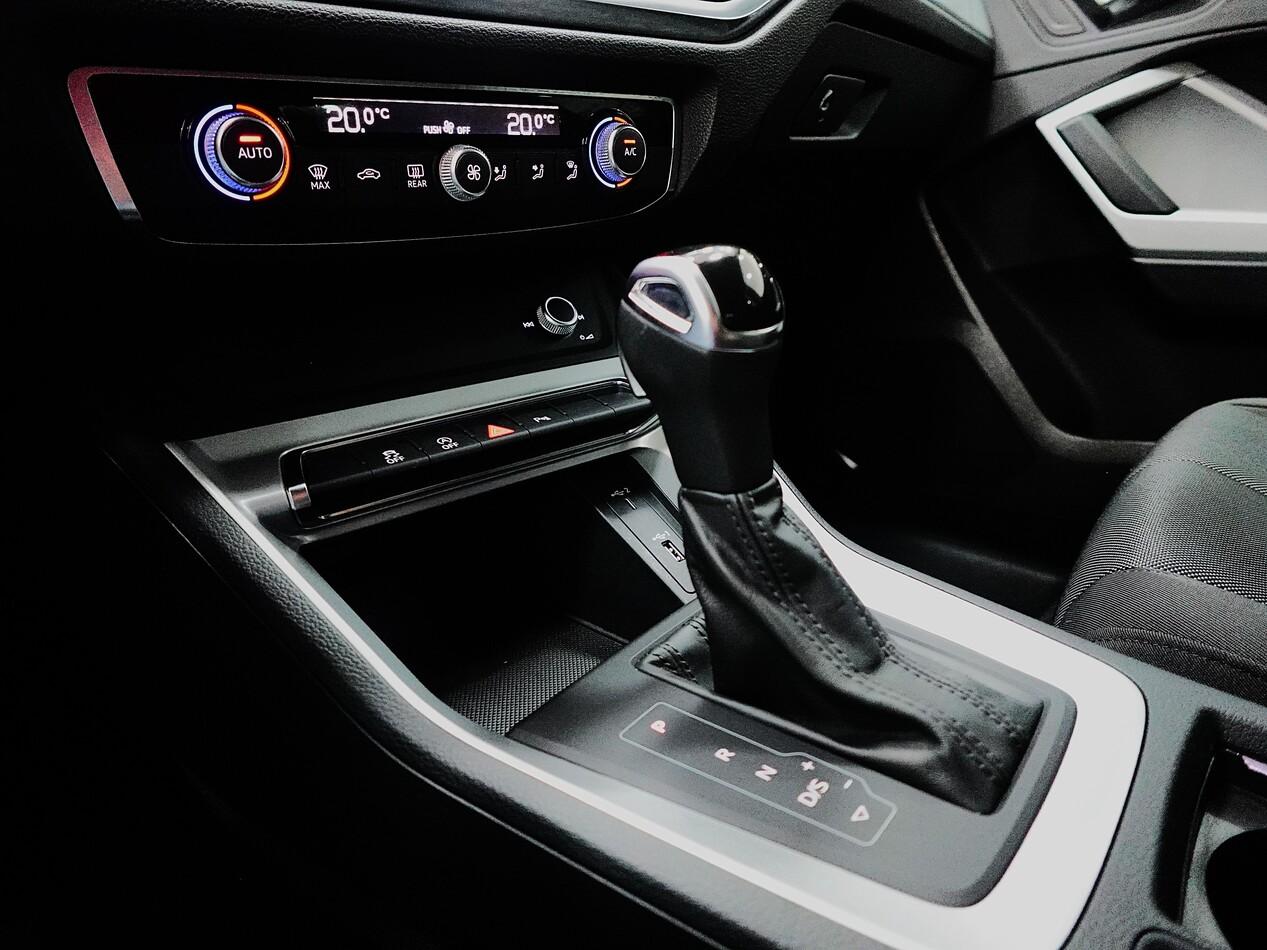 Audi Q3 2.0 TDI 150 CV 35 S TRONIC BSN