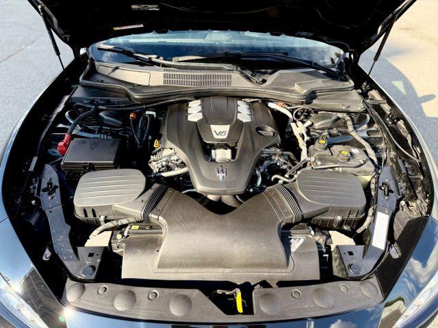 MASERATI Ghibli V6 350 CV
