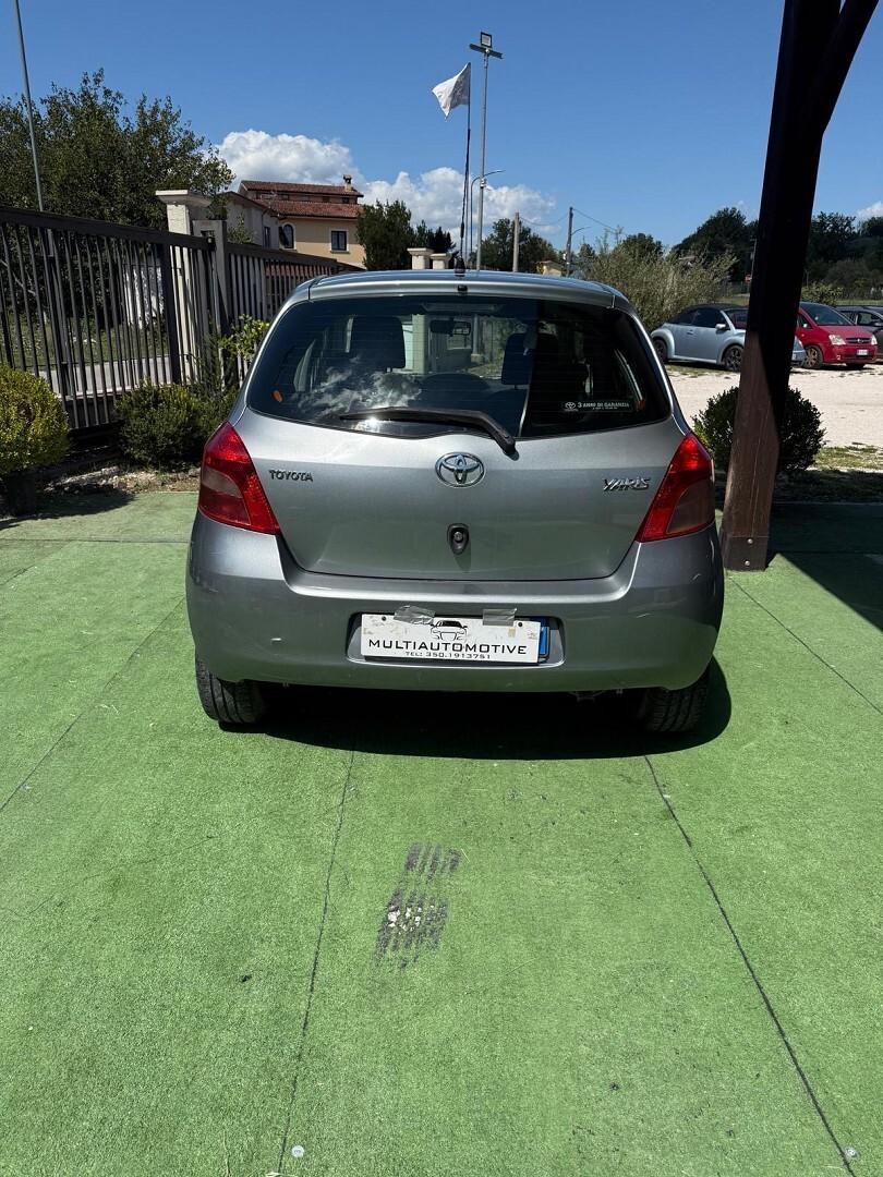 TOYOTA YARIS 2" SERIE