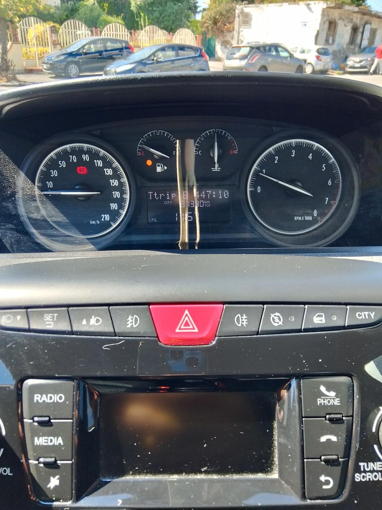 Lancia Ypsilon 1.2 69 CV 5 porte GPL Ecochic Gold