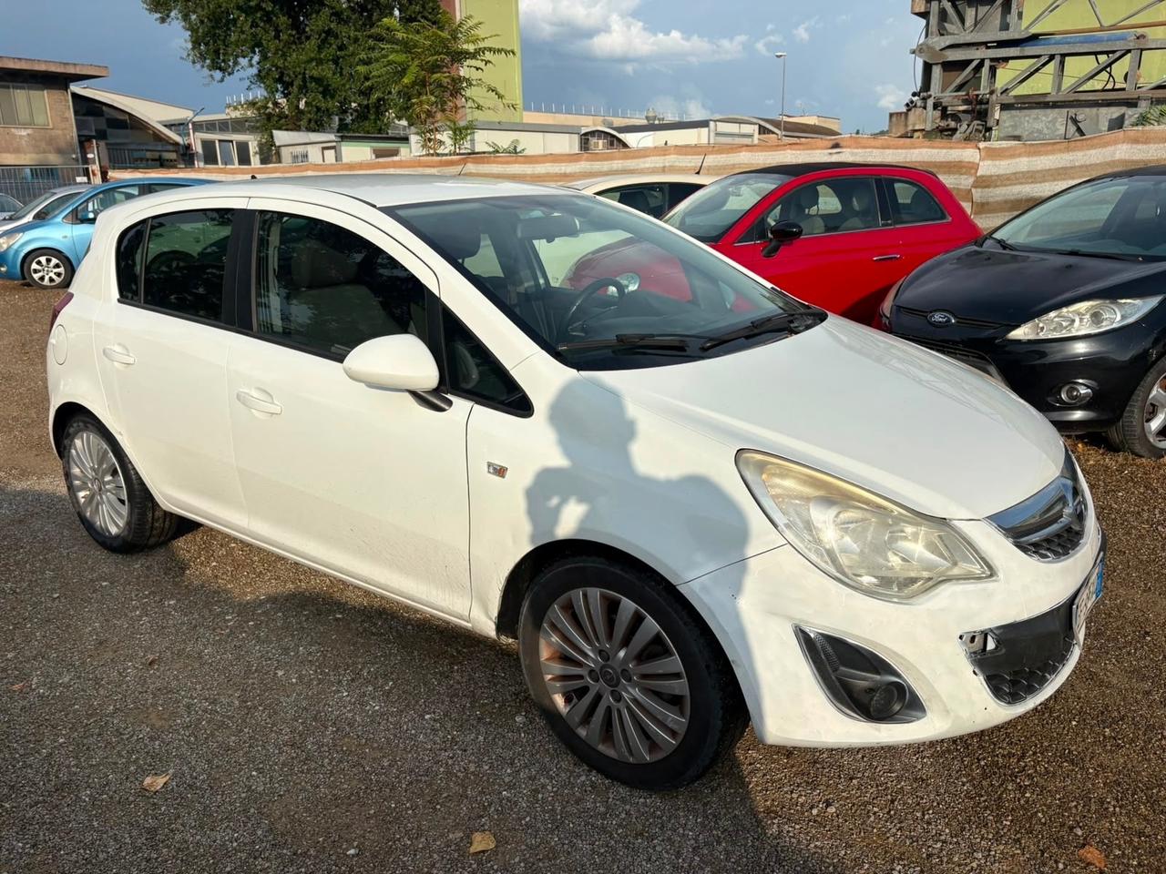 Opel Corsa 1.2 5 porte Cosmo
