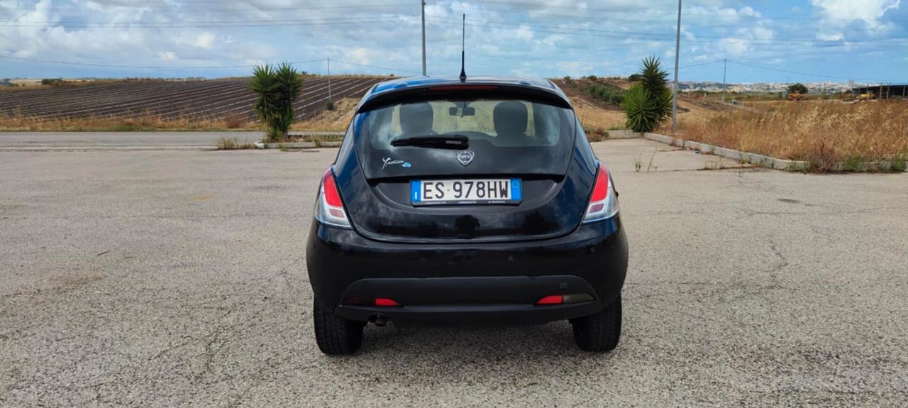 Lancia Ypsilon 0.9 TwinAir 85 CV 5 porte Metano Ecochic Gold